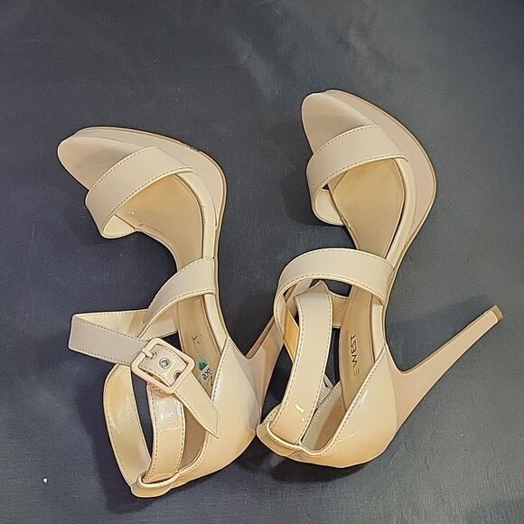 NINE WEST OPEN TOE THREE ADJUSTABLE BUCKLE ANKLE STRAP WOMEN"S SANDAL - Picture 10 of 13